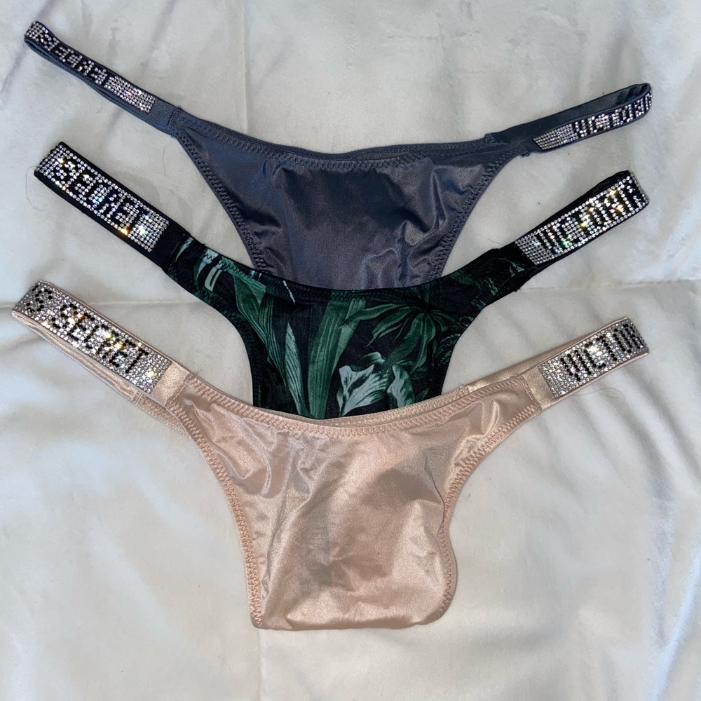 Victoria’s Secret Logo Shine Strap Thongs
